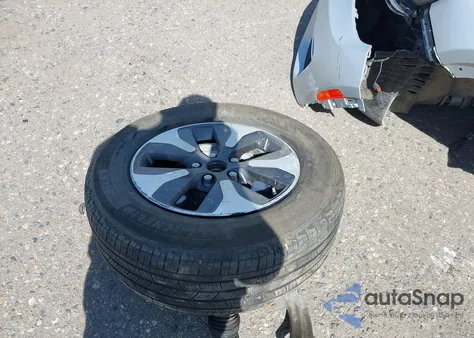 2024 Jeep Grand Cherokee 4Xe z USA, uszkodzony, nr VIN 1C4RJYB65RC117685